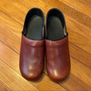 Dansko nursing work comfortable shoes clogs 39